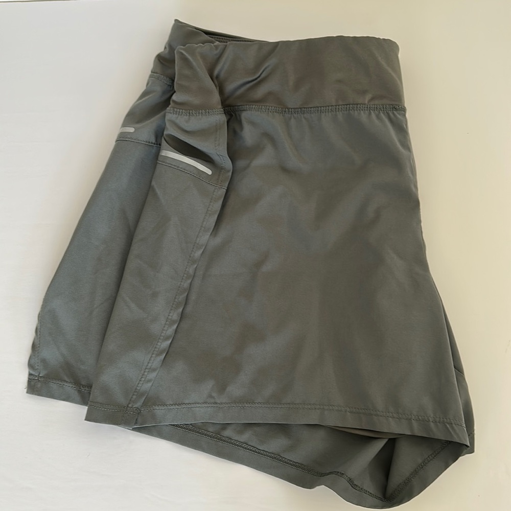 Avia Work out shorts 16